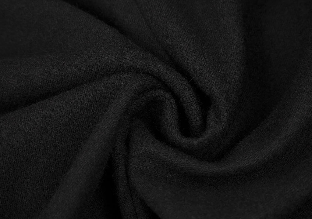 ISSEY MIYAKE JAPAN. HaaT. Black Wool Curve Switching Skirt