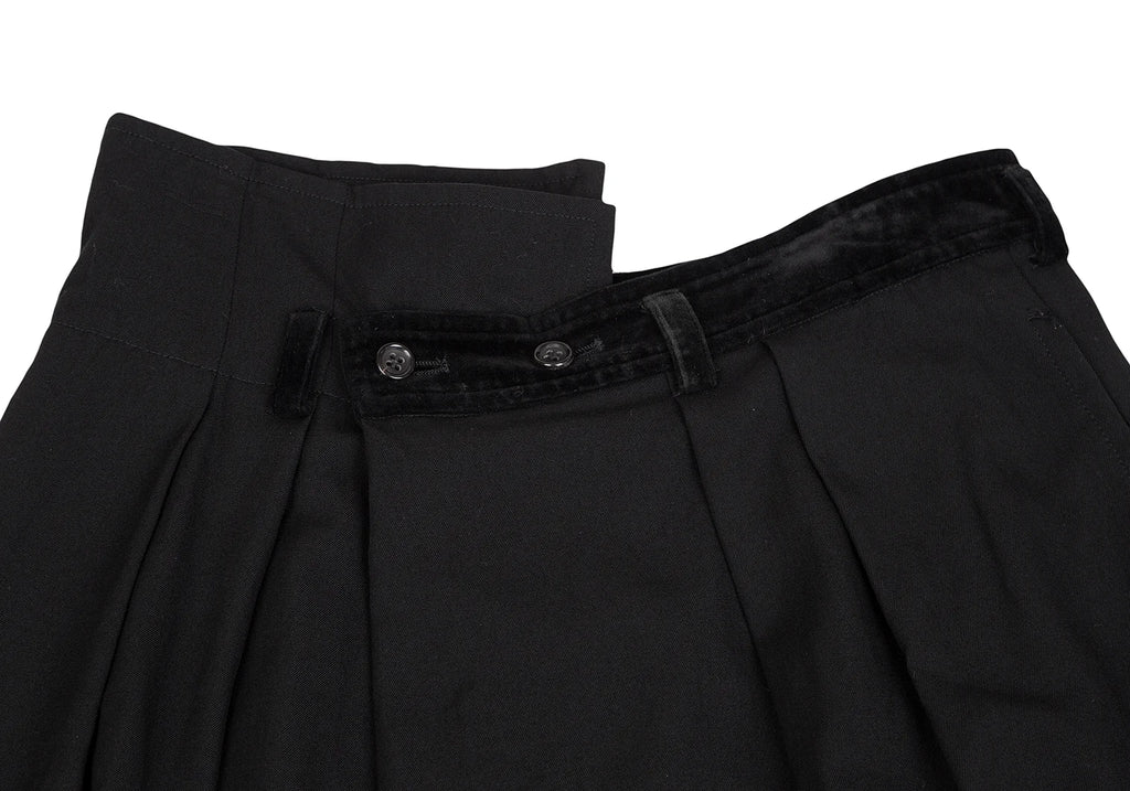 COMME des GARCONS JAPAN. Black Velours Switching Skirt