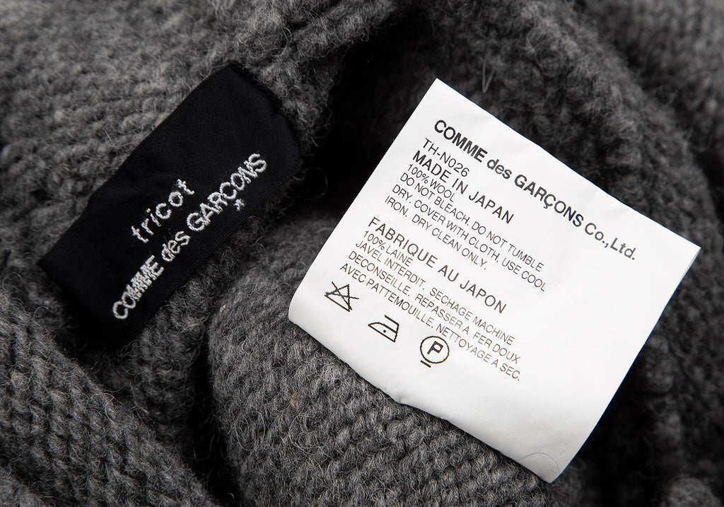 COMME des GARCONS JAPAN. TRICOT. Hooded Metal Button Grey Knit Jacket