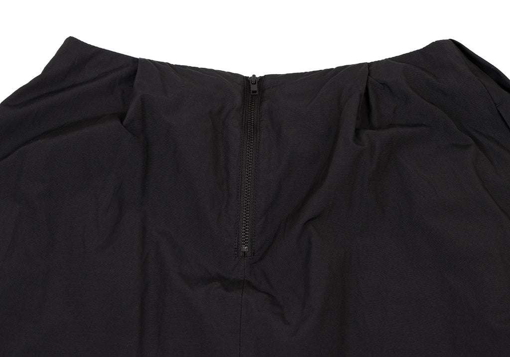 TOMORROWLAND JAPAN. MACPHEE. Black Tuck Nylon Cotton Skirt&nbsp;