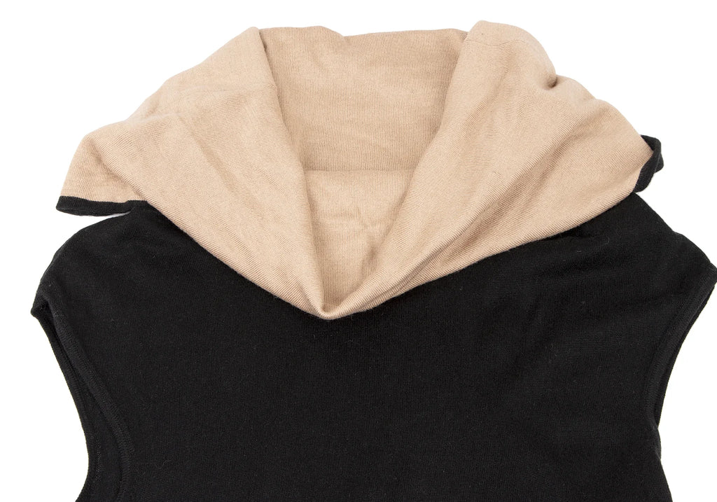 MaxMara  Italy. Black Silk/Cashmere Draped Neck Sleeveless Dress