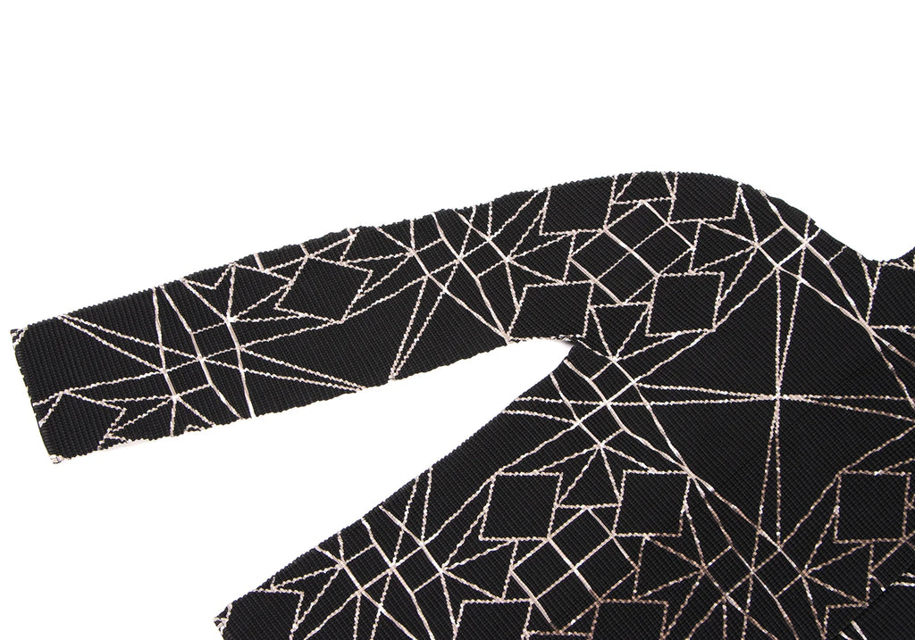 ISSEY MIYAKE JAPAN. "me Line" Black Printed Stretch Pleats Cardigan
