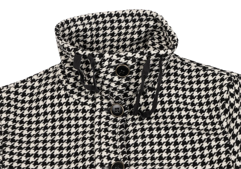 Max Mara  ITALY. WEEKEND White, Black Houndstooth Jacket