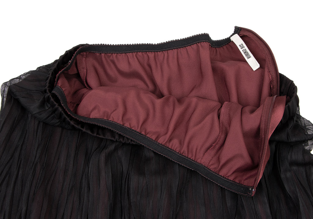 HIROKO KOSHINO Japan. HIROKO BIS. Black/Burgundy Layer Switching Wrinkle Skirt