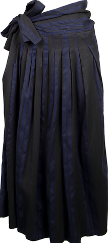 YOHJI YAMAMOTO JAPAN. Y'S WORKSHOP Navy Wool Lace Switching Wrap Skirt