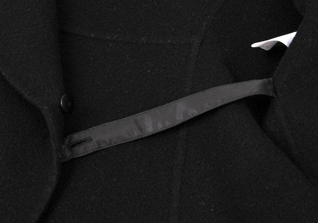 MaxMara BASILE 28 ITALY. Black Cashmere Blended Belt Design Coat
