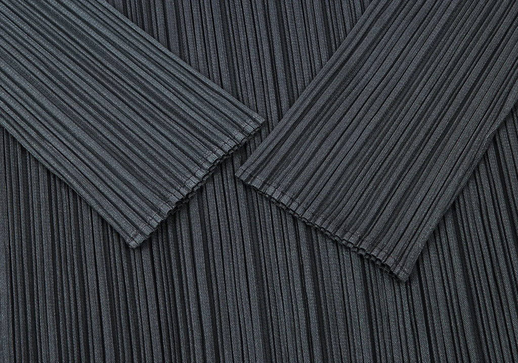 ISSEY MIYAKE JAPAN. PLEATS PLEASE. Charcoal Gray Pleated Turtle Neck Long Sleeves Top