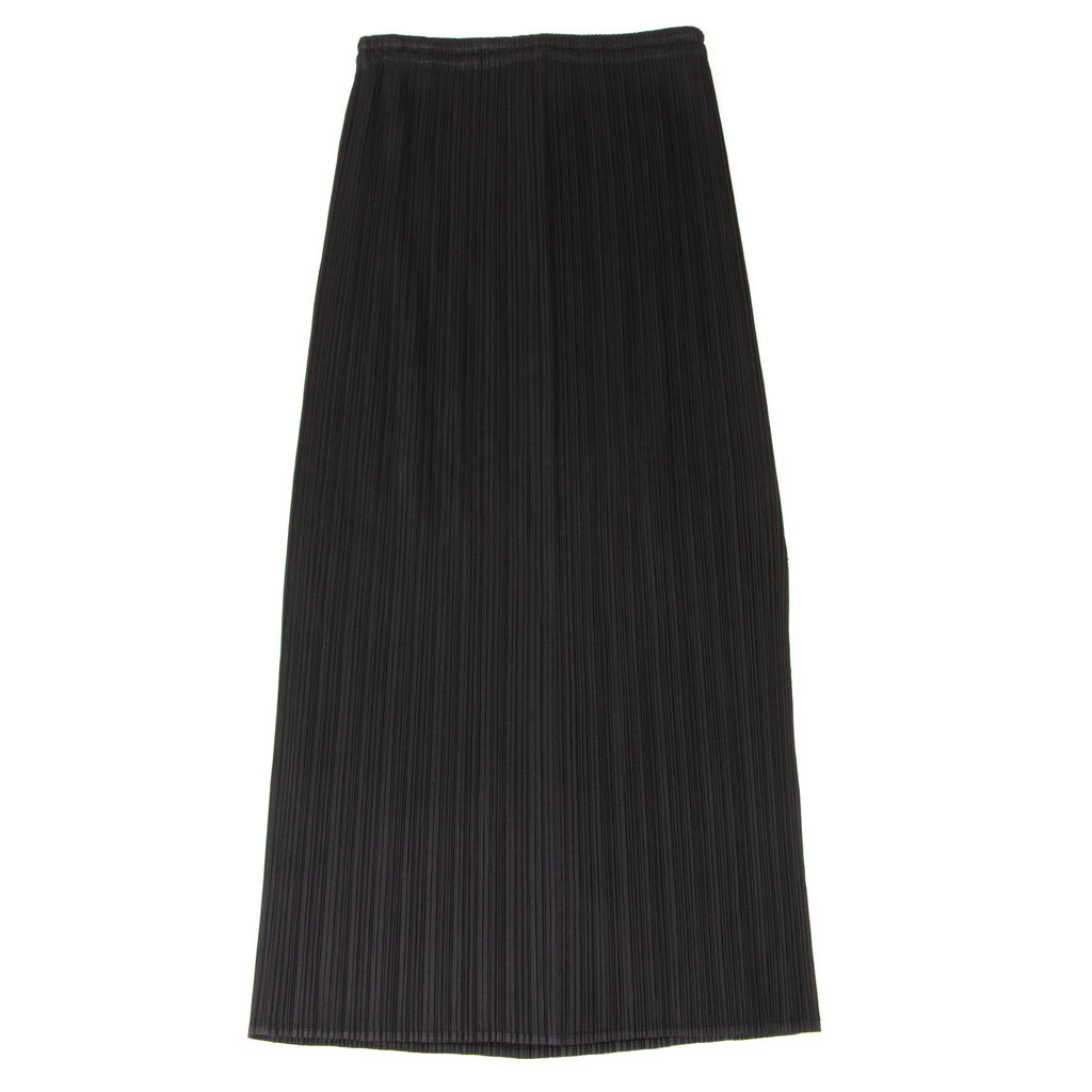 ISSEY MIYAKE JAPAN. PLEATS PLEASE Black Pleated Side Slit Skirt