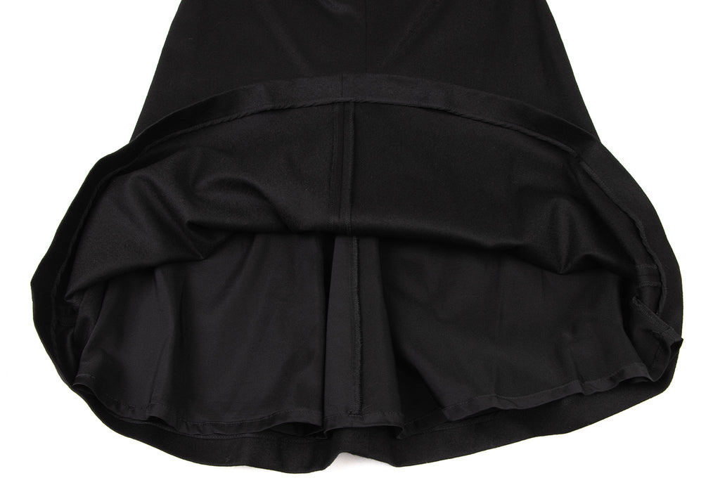 Alexander McQUEEN UK. Black Wool Flare Skirt