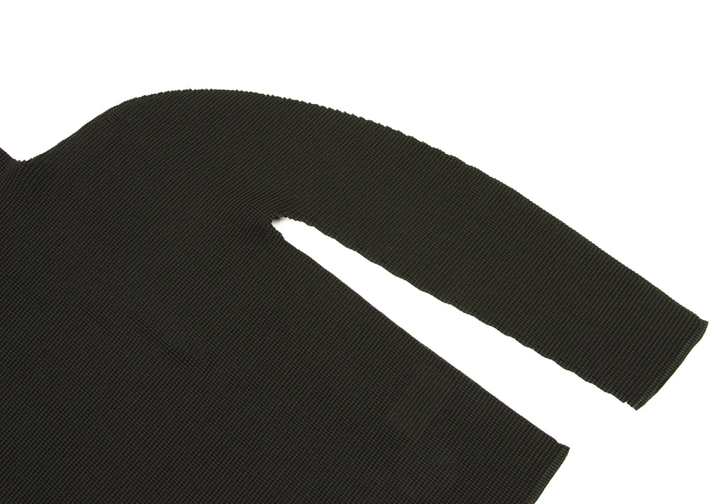 ISSEY MIYAKE JAPAN. Charcoal Color Stretch Pleats Turtleneck Top