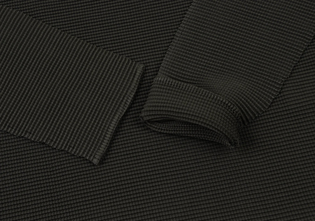 ISSEY MIYAKE JAPAN. Charcoal Color Stretch Pleats Turtleneck Top