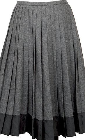 ISSEY MIYAKE JAPAN. PLEATS PLEASE Black Pleated Side Slit Skirt