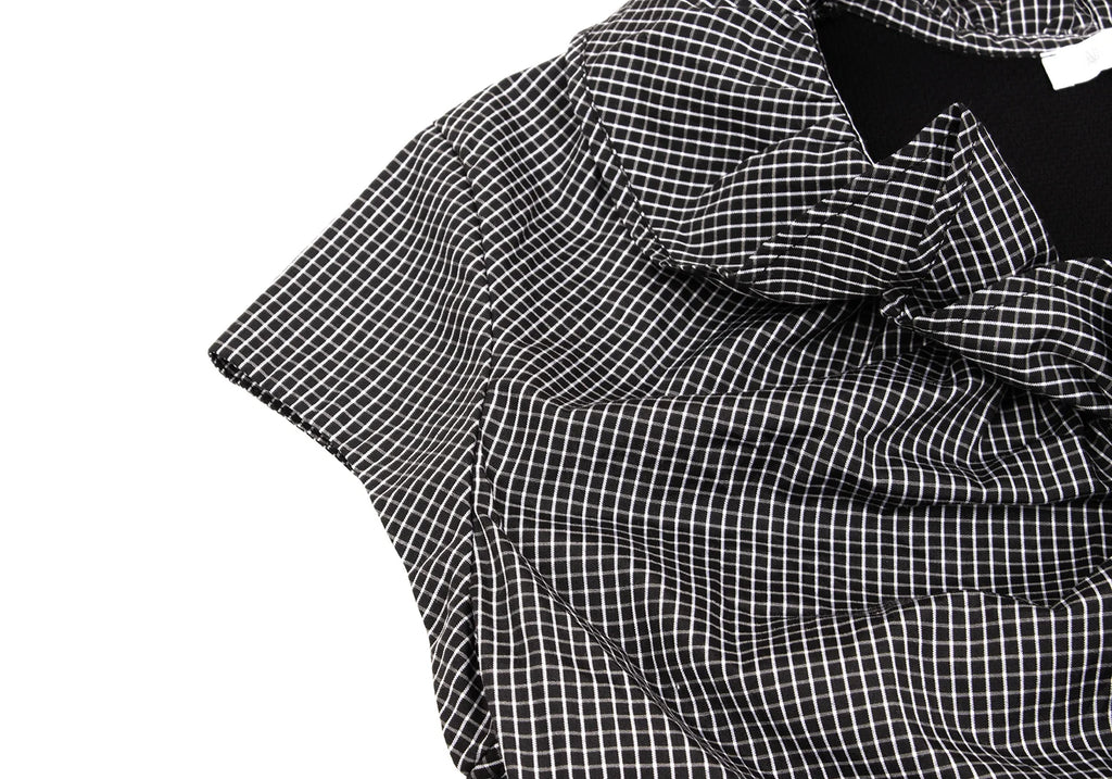 NARACAMICIE JAPAN. Black/Grey Checked Frill Switching Sleeveless Blouse