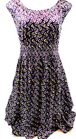 Leilian Japan. Black, Beige Patterned Pleats Poly Skirt