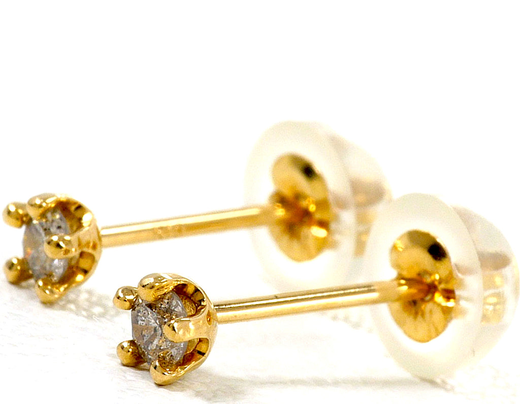 Paris Unbranded. 18K (18-karat) Yellow Gold (YG) Earrings with 0.05ct Diamonds, Total Weight 0.2g