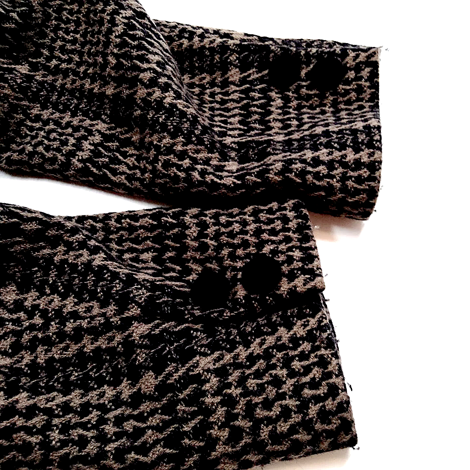 Chloe Paris. Vintage Miss Chloe. Tweed Style Accent Collar Wool, Nylon, Polynosic, Cupro Blazer