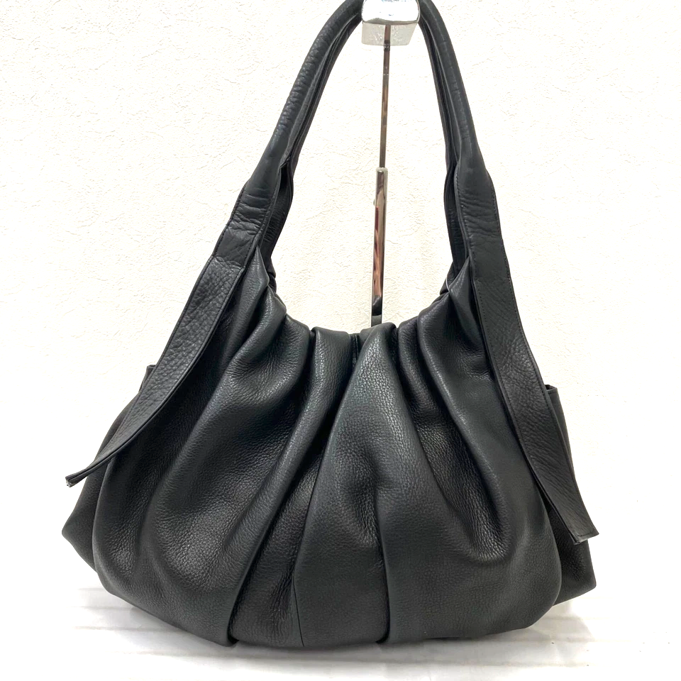 MICHIAMO JAPAN. Black Leather Shoulder Bag / Tote Bag