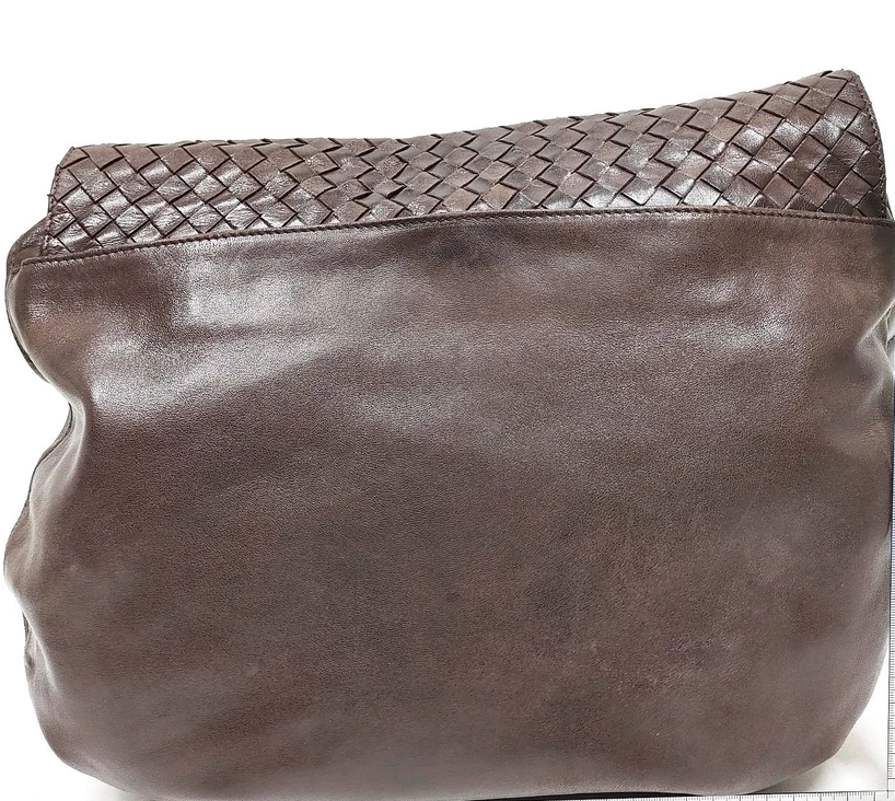 Bottega Veneta Italy. Brown Intercacciato Leather Shoulder Bag