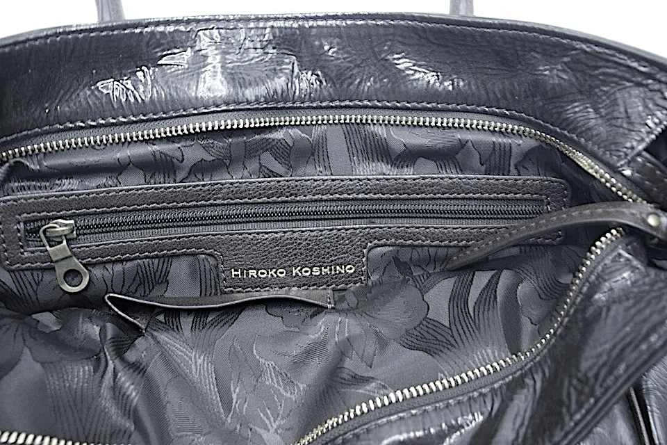 HIROKO KOSHINO Japan. Black Leather, Silver Hardware Shoulder bag