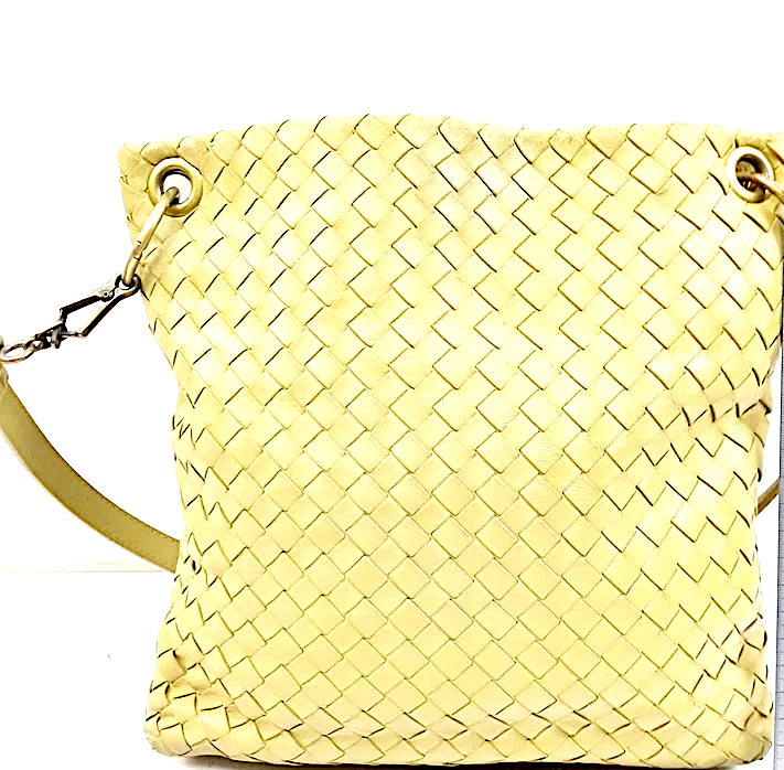 Bottega Veneta Italy. intrecciato Neutrals Color Shoulder Bag