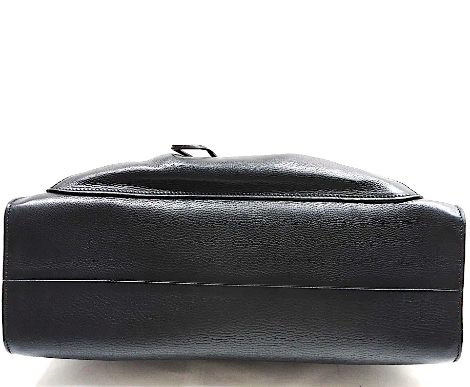 Gucci Italy. Black Leather Bamboo Handle Shoulder Bag / Tote Bag