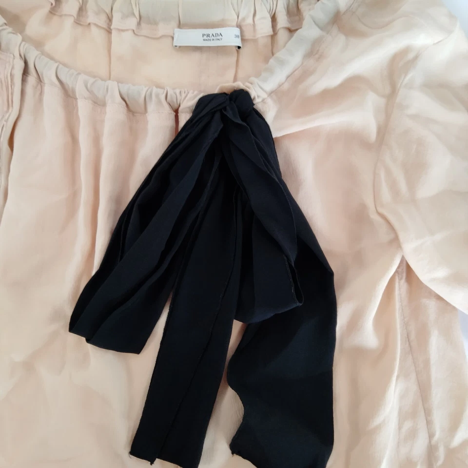 Prada ITALY.  Vintage Silk SEDASOIE Top
