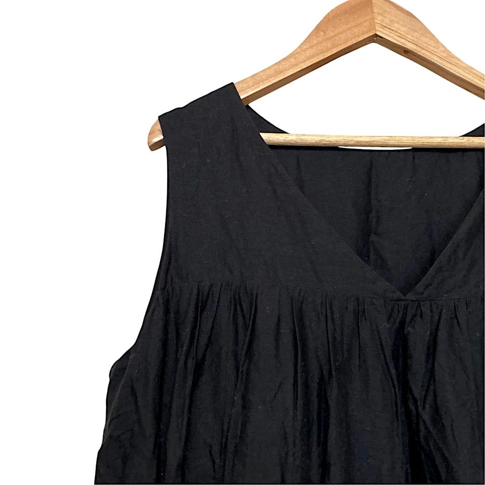 SIMPLICITE JAPAN. Black Cotton Tiered Sleeveless Dress