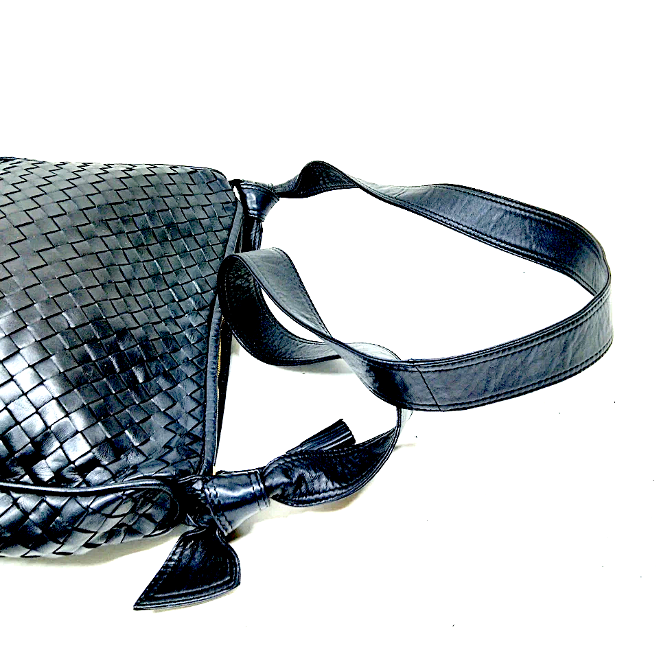 Bottega Veneta Italy. Vintage Knot Handles Black Leather Shoulder Bag