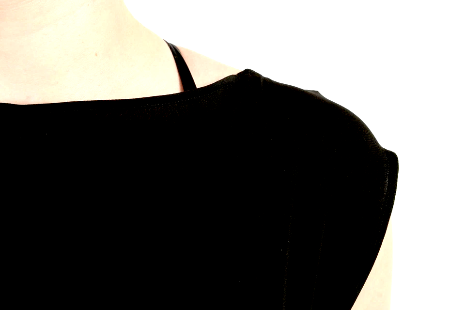 Maison Margiela Paris. NEW. NWOT. Black Silk Sleeveless Sheath Dress