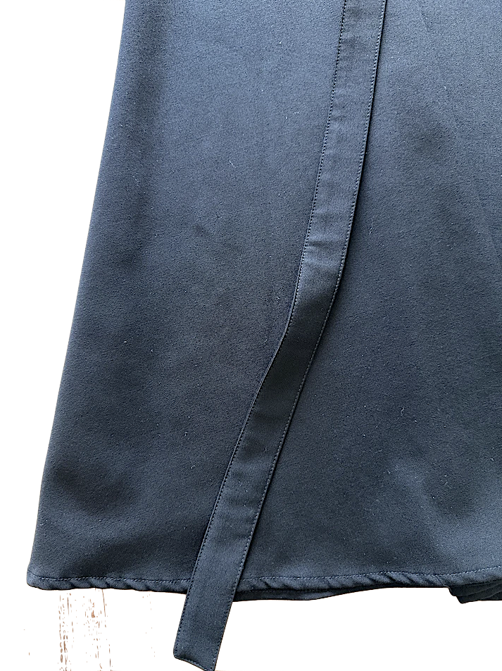 Viden NWT. Black Pure Wool A-Line Skirt