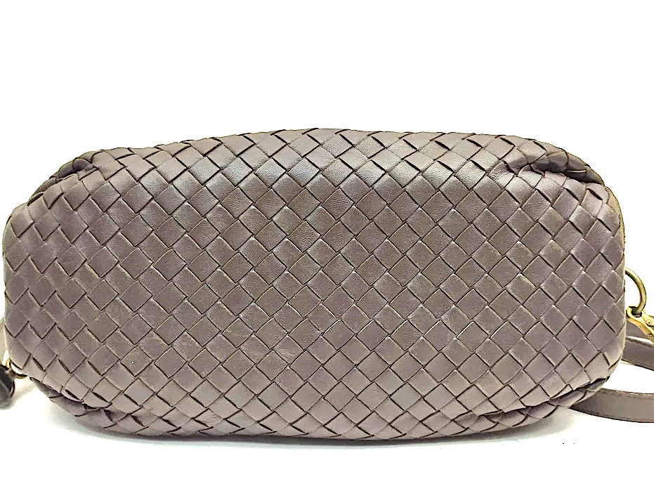 Bottega Veneta Italy. Vintage Bottega Veneta Brown Intrecciato Weave Leather Crossbody / Shoulderbag