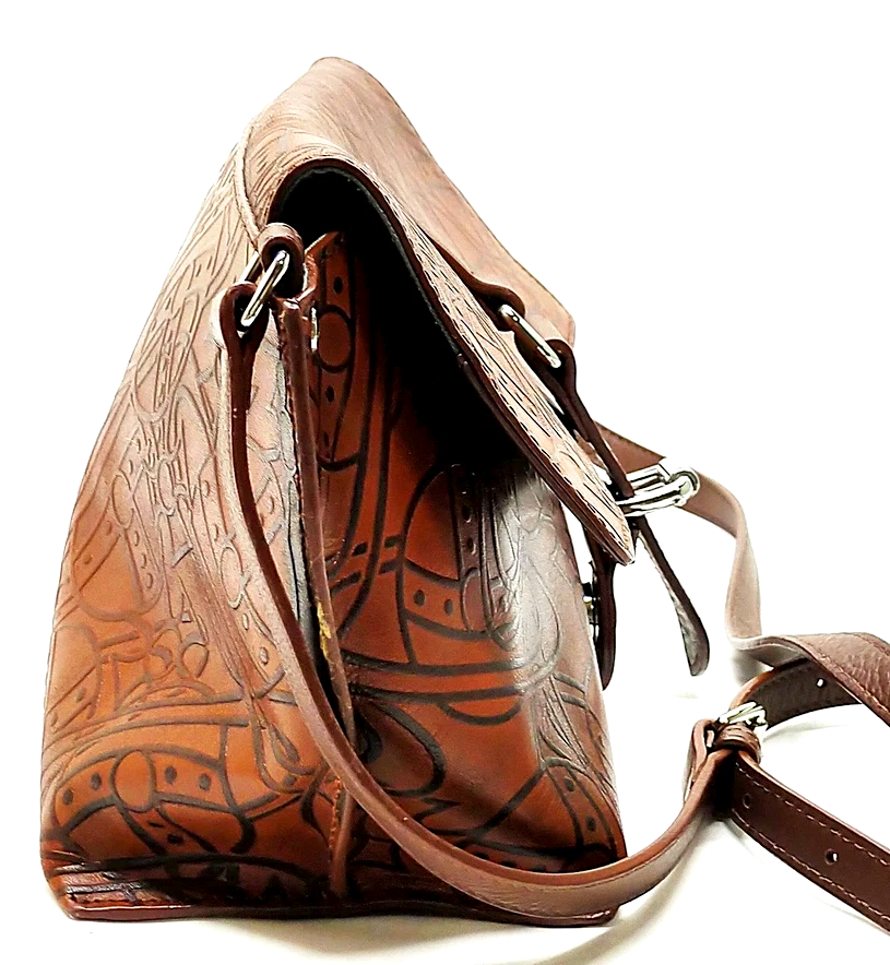 Vivienne Westwood UK. NEW W/O TAG. Brown Leather Shoulder Bag
