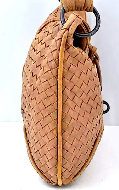 BOTTEGA VENETA ITALY. Beige Intrecciato Leather Shoulder Bag / Hand Bag