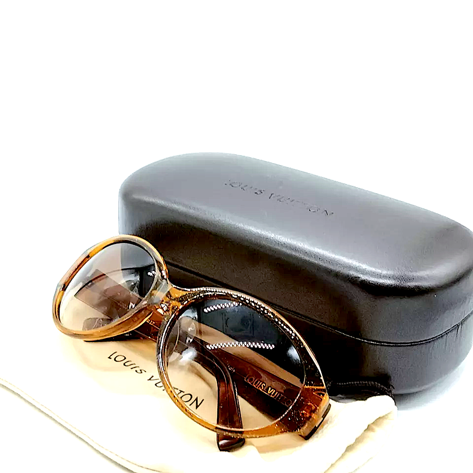 Louis Vuitton Paris. Brown Shade Acetate Logo NEW W/O TAG Sunglasses & LV CASE