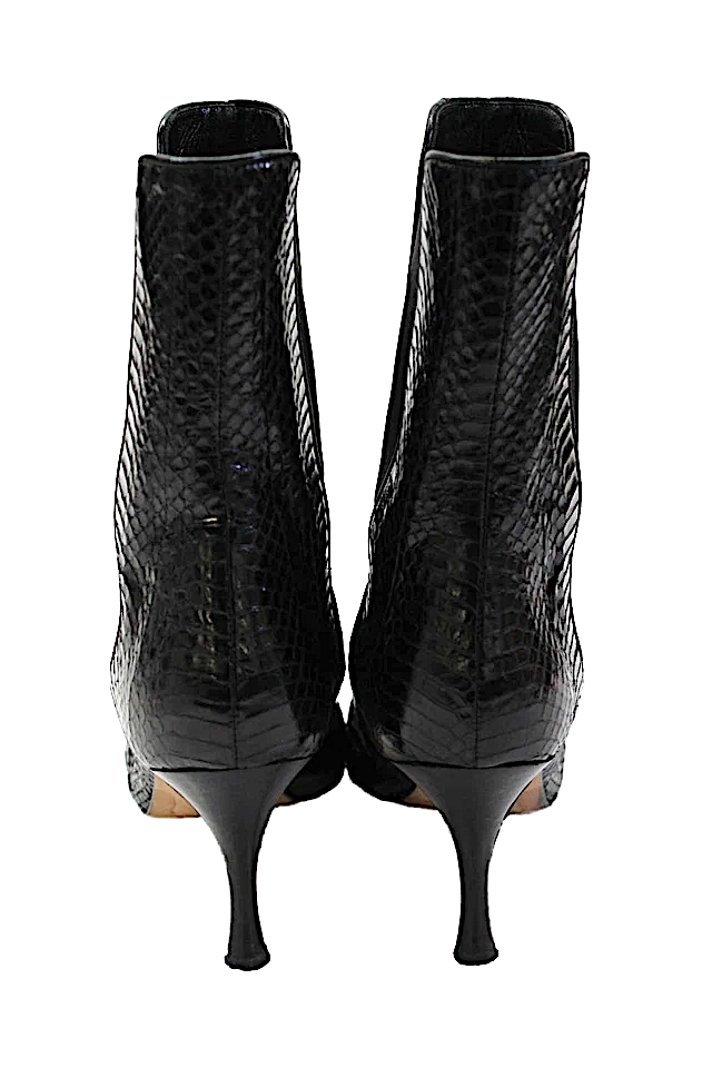 Manolo Blahnik Black Embossed Leather Pull-On Heeled Boots Size 8.5 38.5FR
