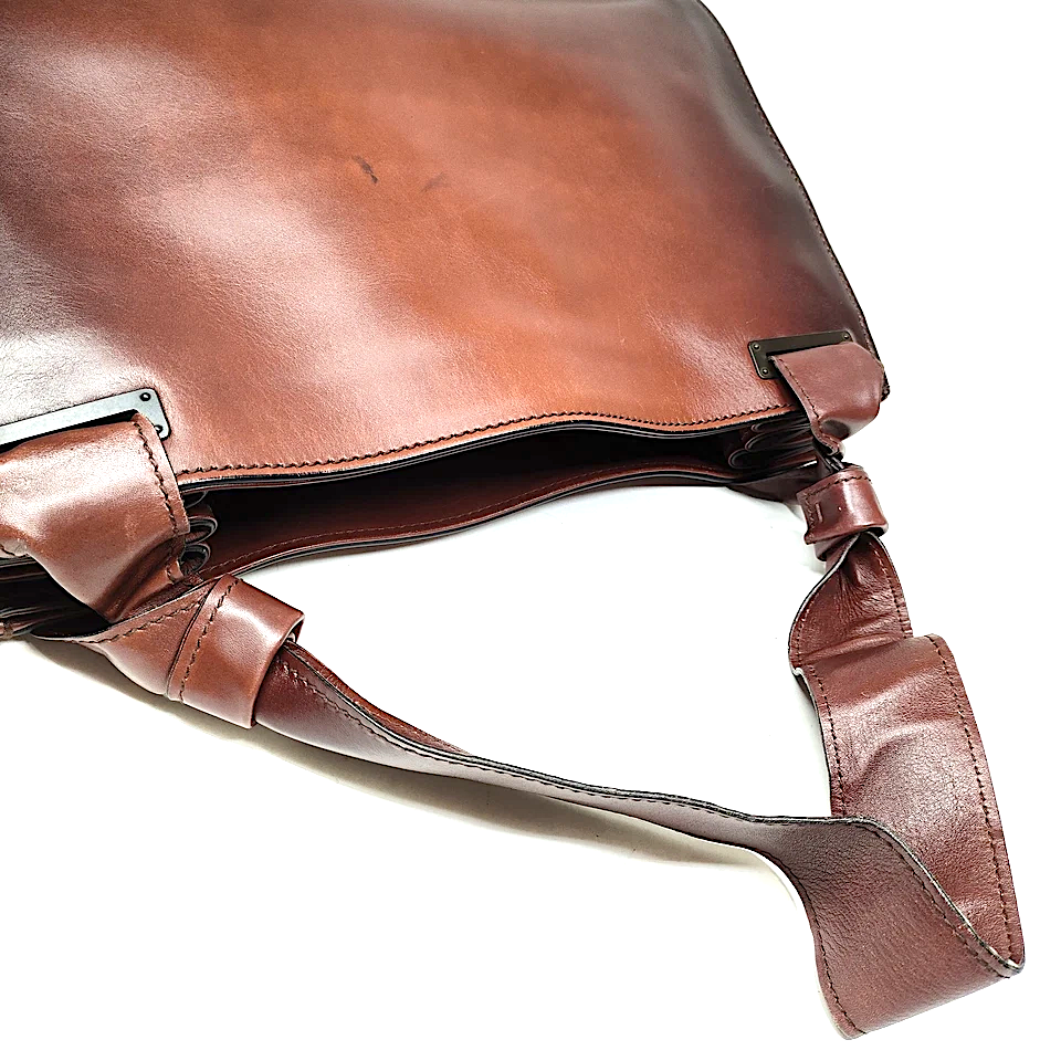 Gucci Italy. Vintage Brown/Black Fade Leather Shoulderbag / Handbag