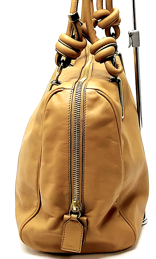 Chloe Paris. Honey Brown Leather Goldplated Hardware Shoulderbag / Handbag