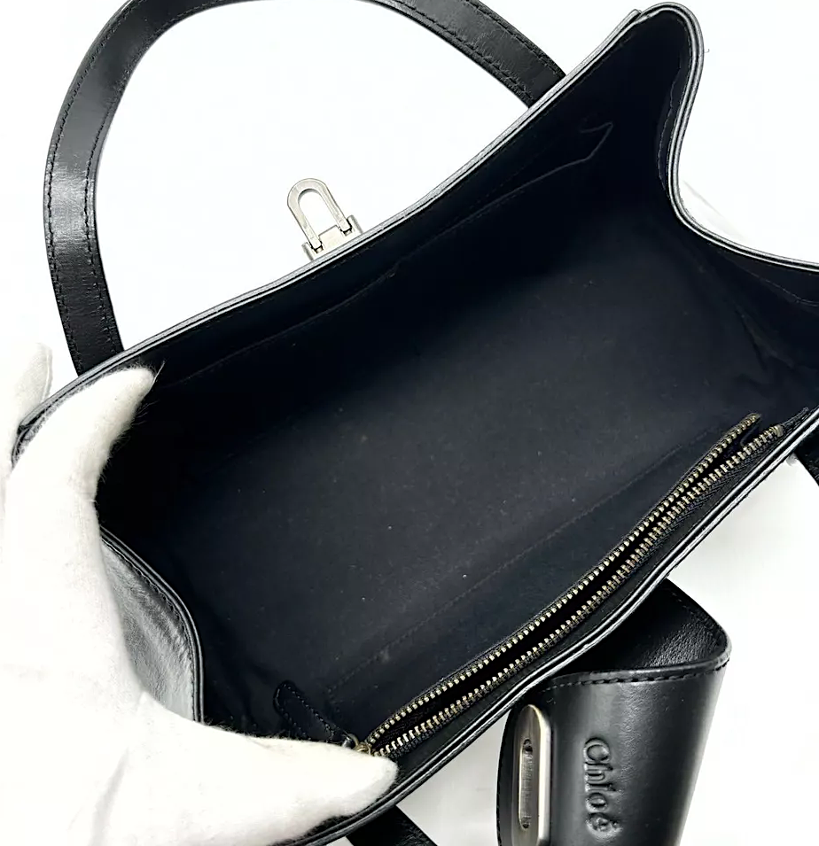 Chloe Paris. Black Leather Handbag Shoulderbag / Handbag Silver Hardware