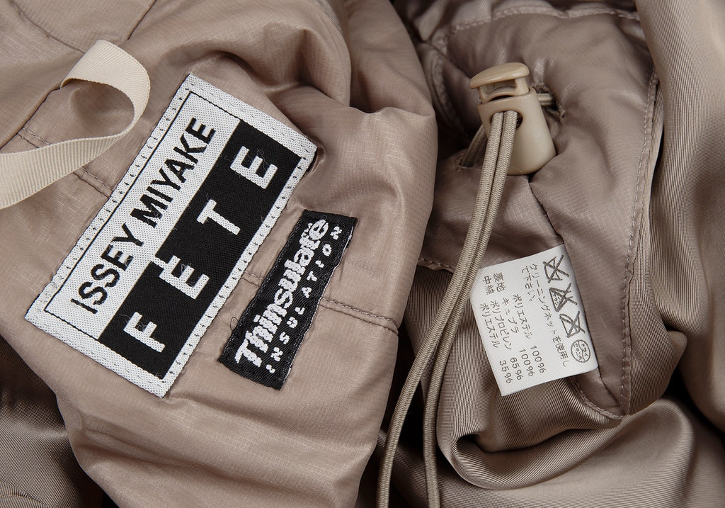 ISSEY MIYAKE JAPAN. FETE Mocha Color Batting Windbreaker Coat