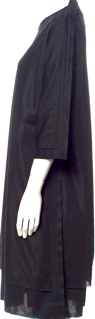 Comme des Garçons Comme des Garçons Japan. NWT. Black Crew Neck Knee-Length Dress