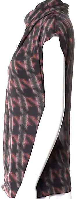 Gucci Italy. Frida Giannini Designer. Vintage 2013 Collection Silk Top