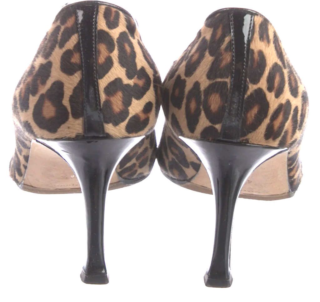 Manolo Blahnik Paris. NWOT. Calf Hair Animal Print Pumps Shoes Size: 10.5 | IT 40.5