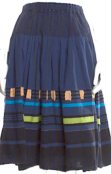 Issey Miyake "Me" Japan. Blue  Embroidered Accent Knee-Length Skirt