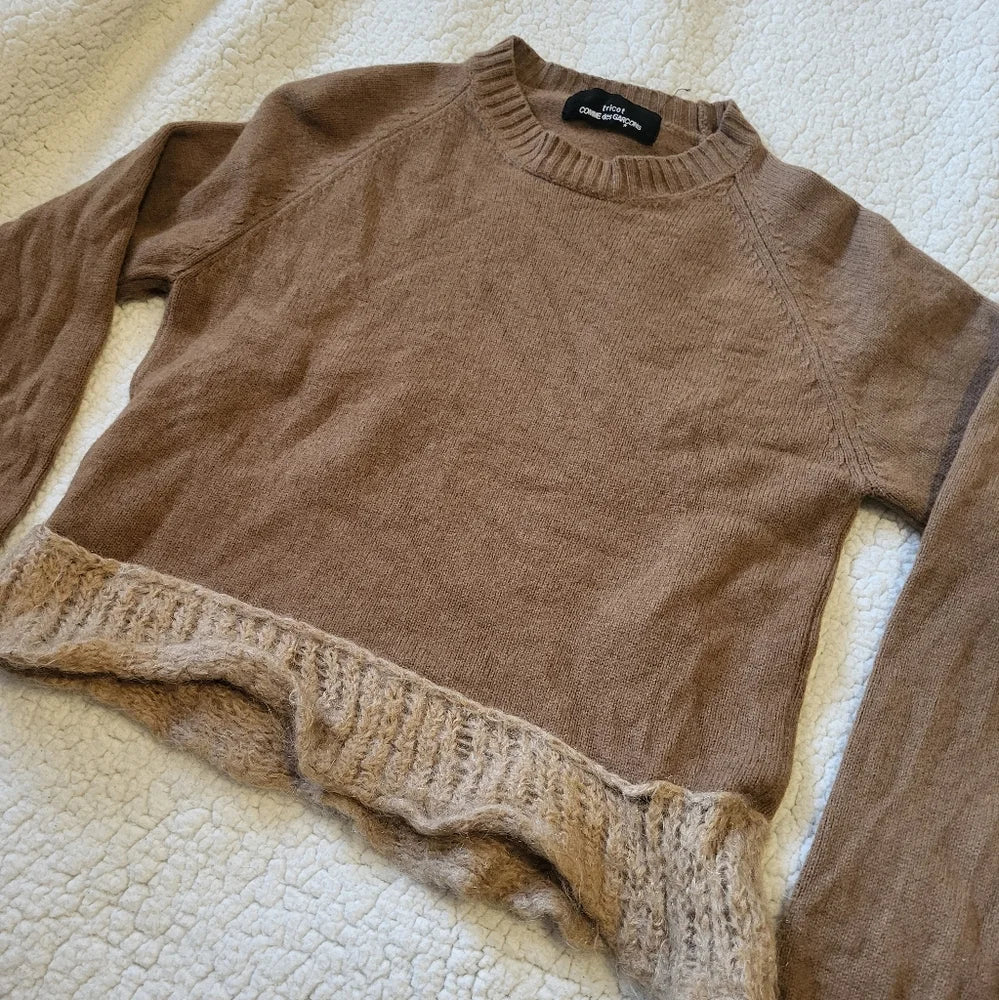 Comme Des Garcons Japan. Brown 100% Wool Ruffle Hem Sweater