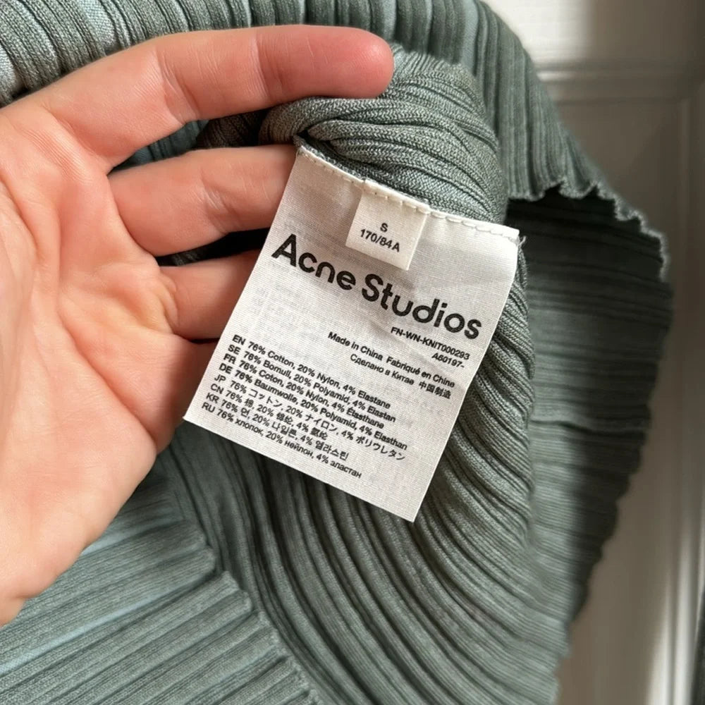 Acne Studios STOCKHOLM. Pristine As New. Ribbed Cotton Blend Turleneck