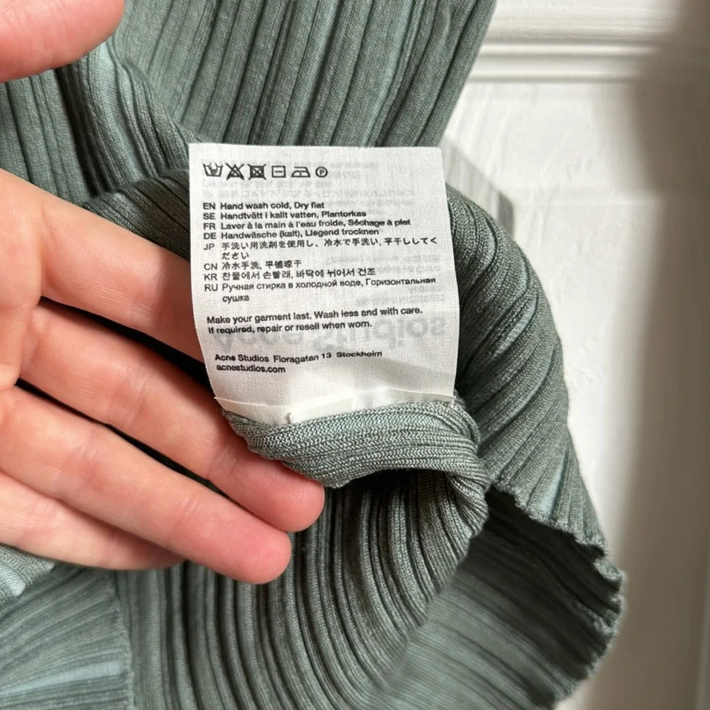 Acne Studios STOCKHOLM. Pristine As New. Ribbed Cotton Blend Turleneck