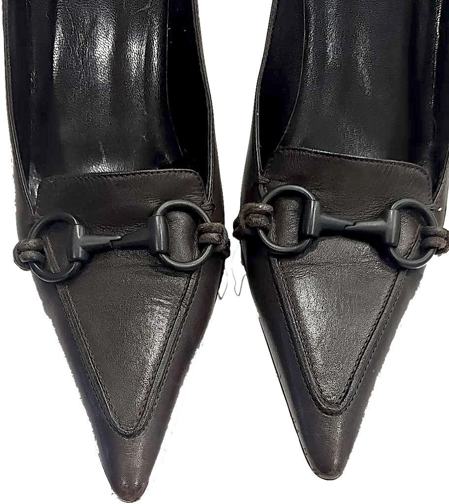 Gucci Italy. Dark Brown Leather Pumps Gun Metal Horsebit Design Hardware