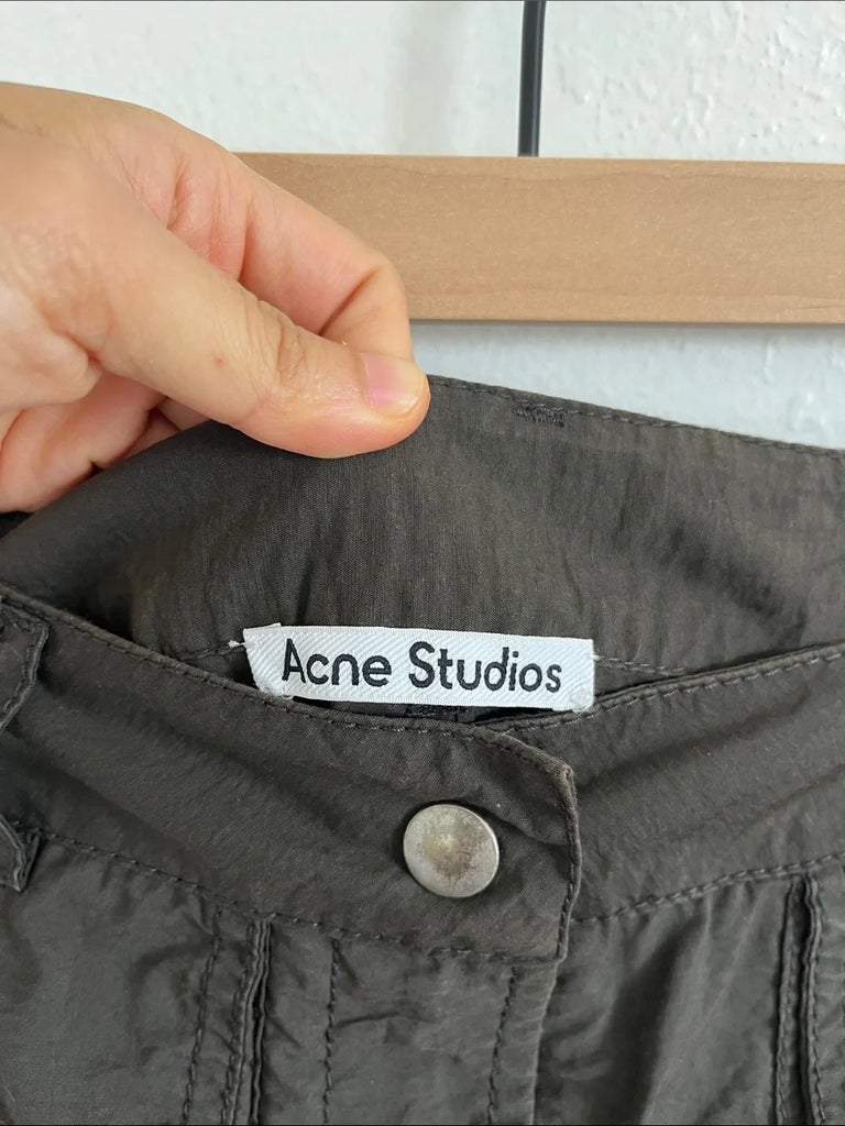 Acne Studios STOCKHOLM. Dark Olive/Grey Utility Cargo Pocket Midi Skirtt