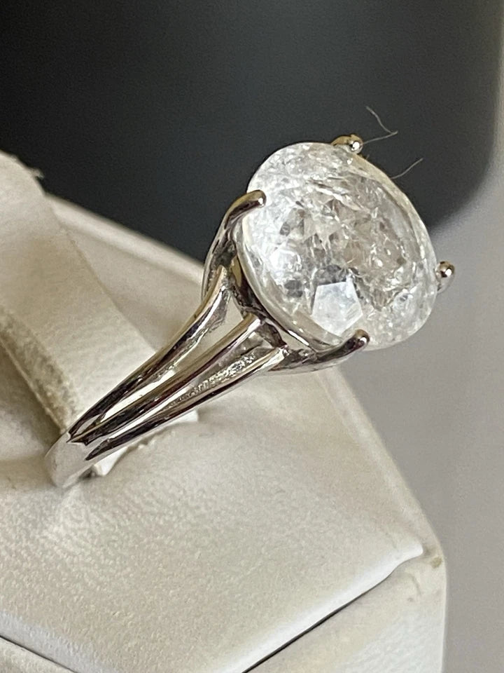 Vintage LONDON. Circa 2000. Sterling Silver Crackle Quartz Solitaire Ring Size O