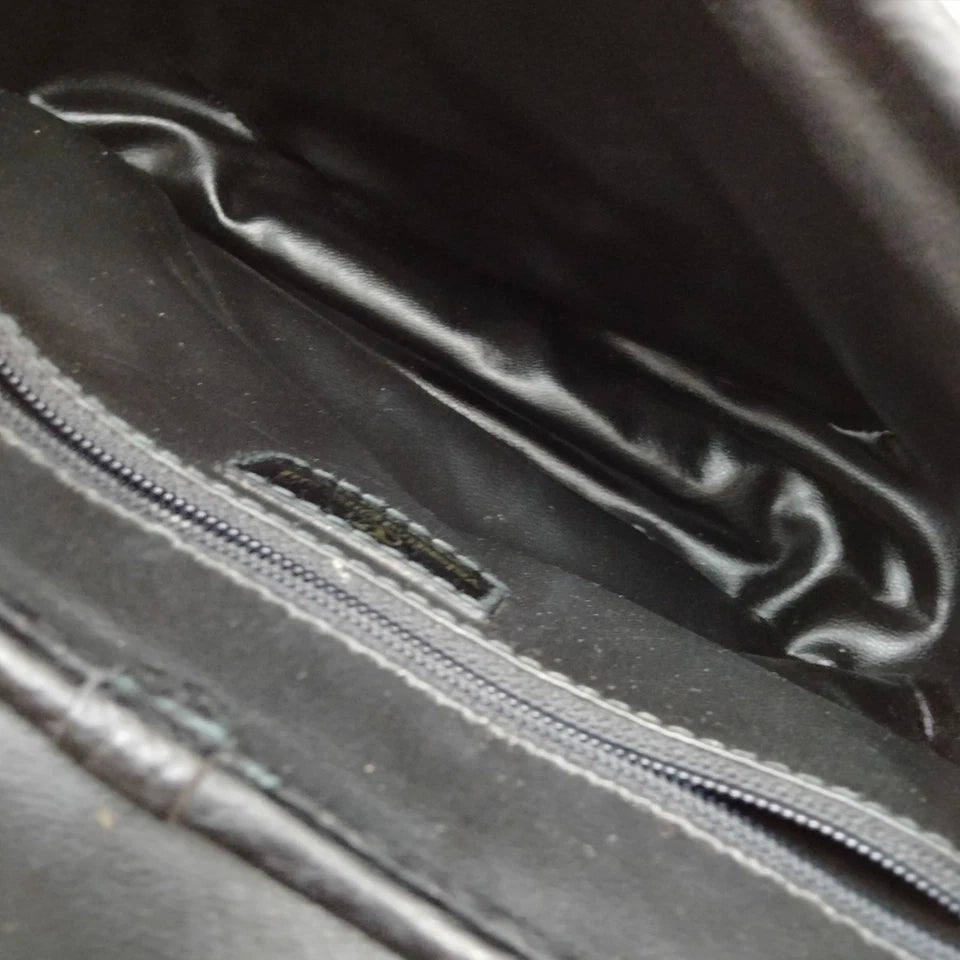 Valentino Garavani Italy. Black Leather Shoulder Bag